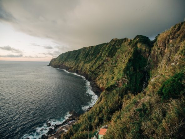 how building home azores