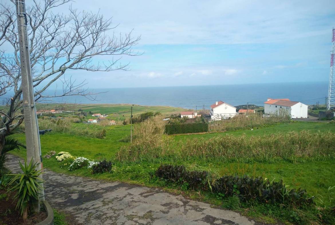 houses views ocean faial