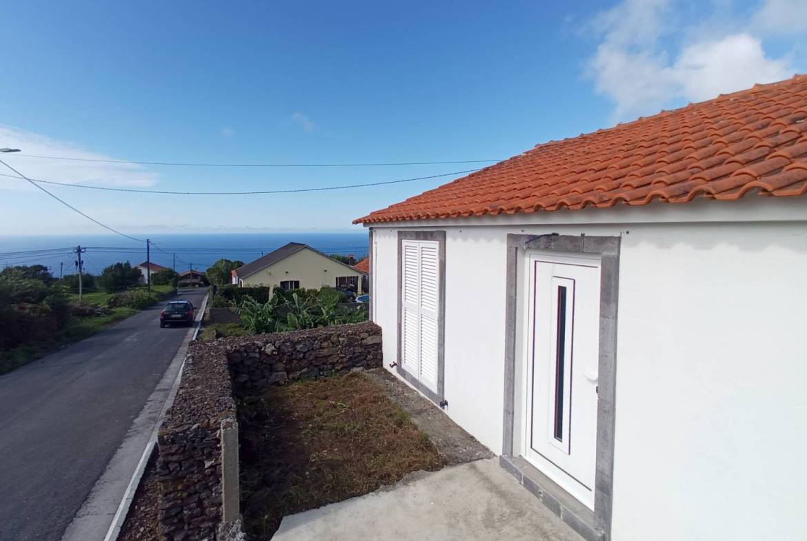 bedroom house garden Faial