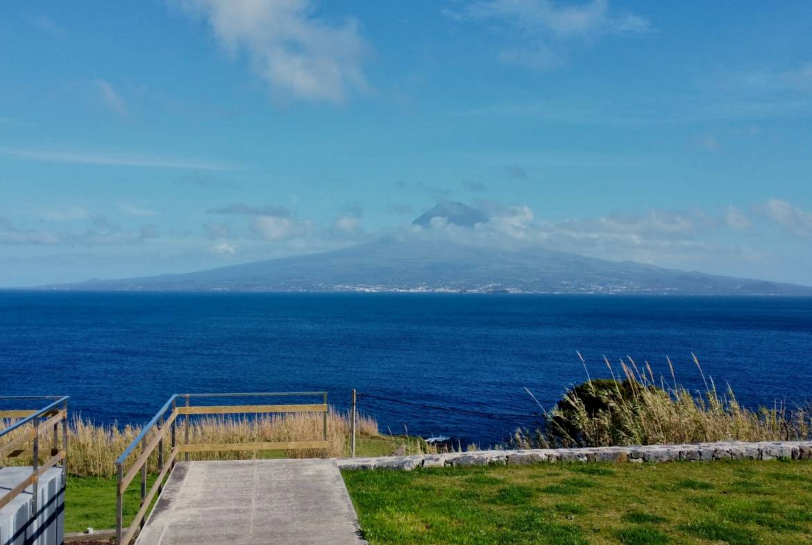modern seaside house Faial