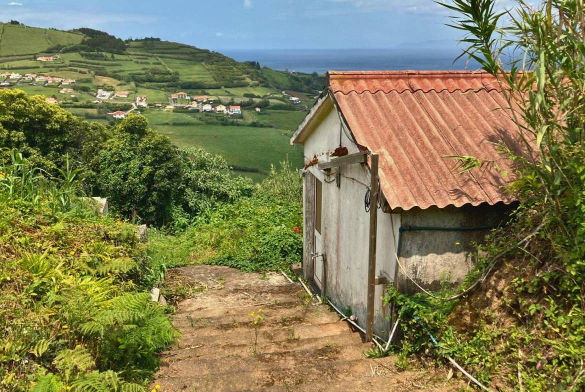 house land views faial