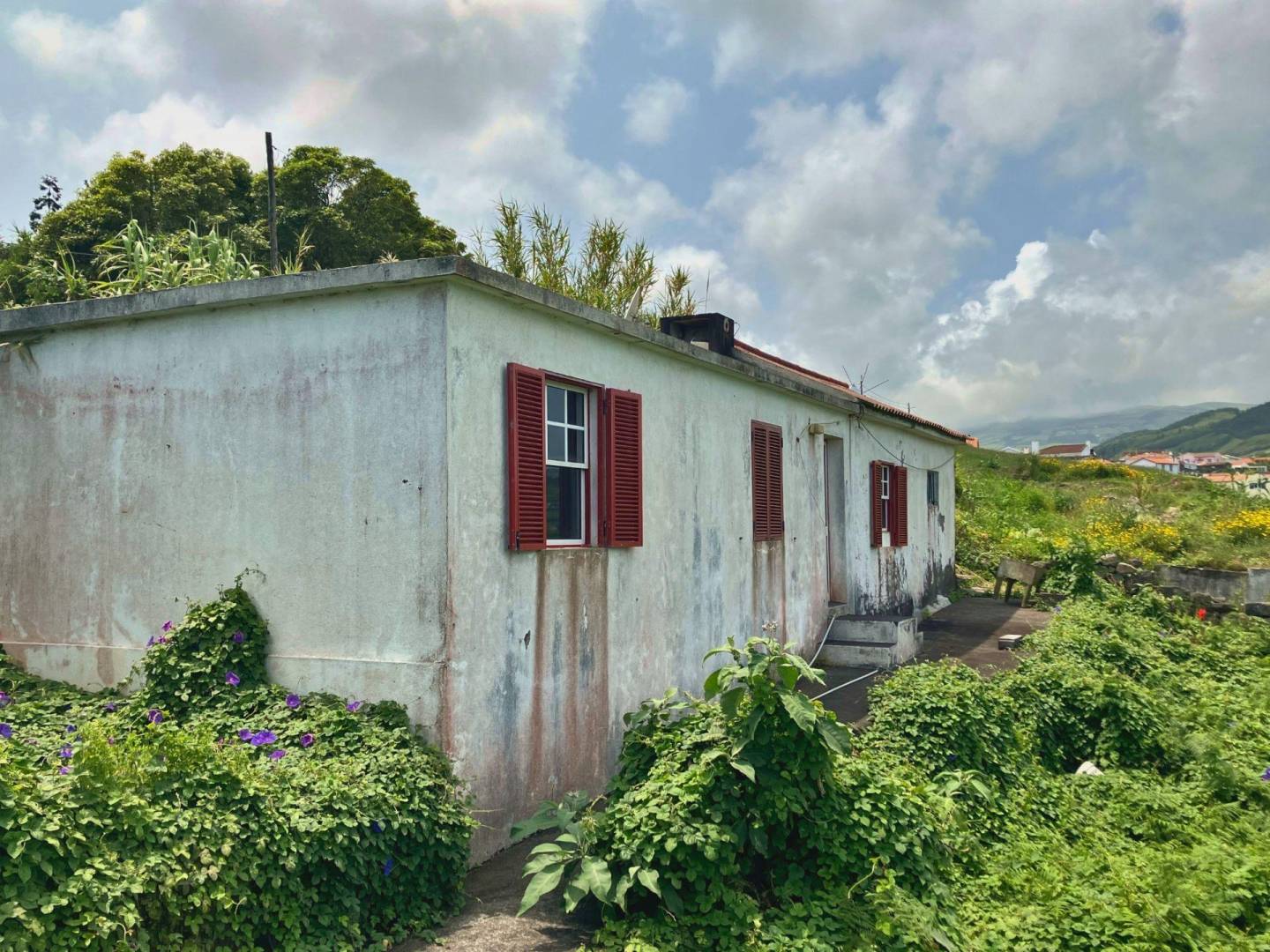 house land views faial