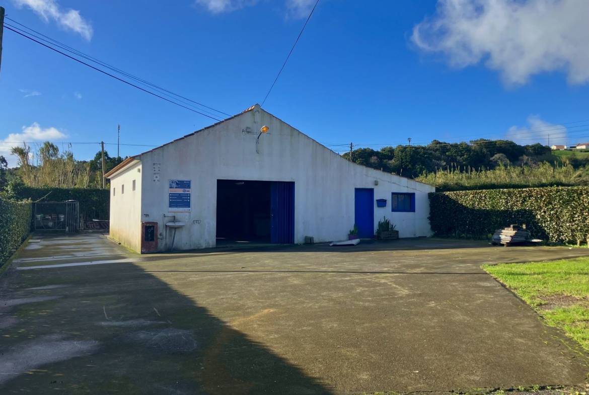 property workshop land views